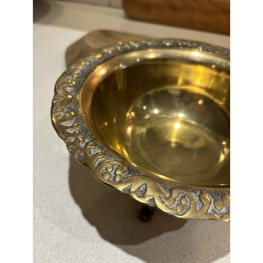 VINTAGE Brass 3 - Footed Bowl With Decorative Gargoyle Feet